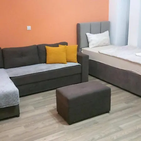 Elizabeth House מלון דירות